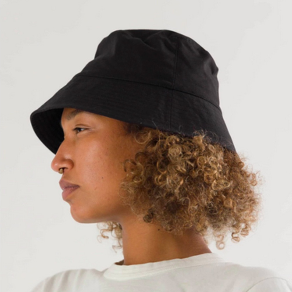 3 BAGGU Black Bucket Hats